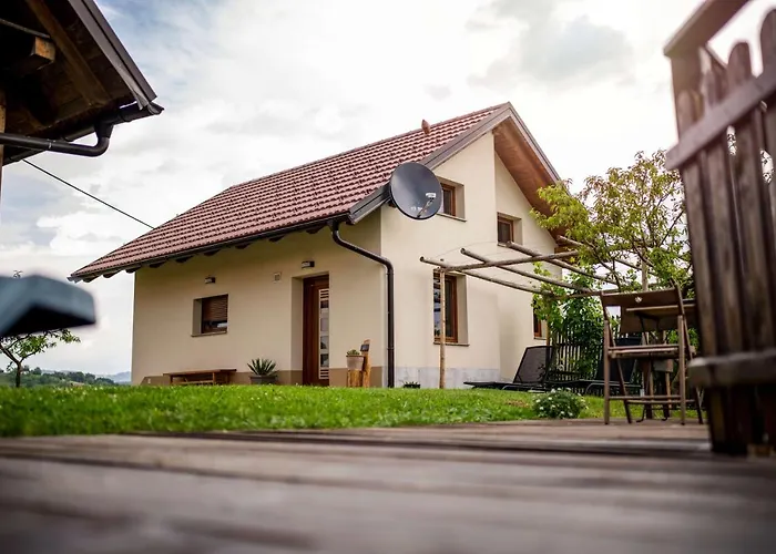 別荘 House Aronija