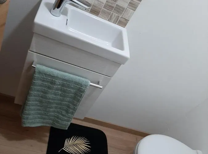 別荘 House Aronija