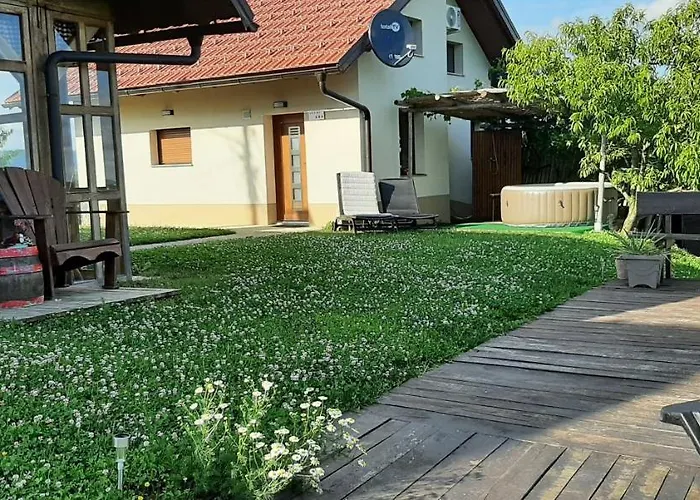 House Aronija Šmarje pri Jelšah